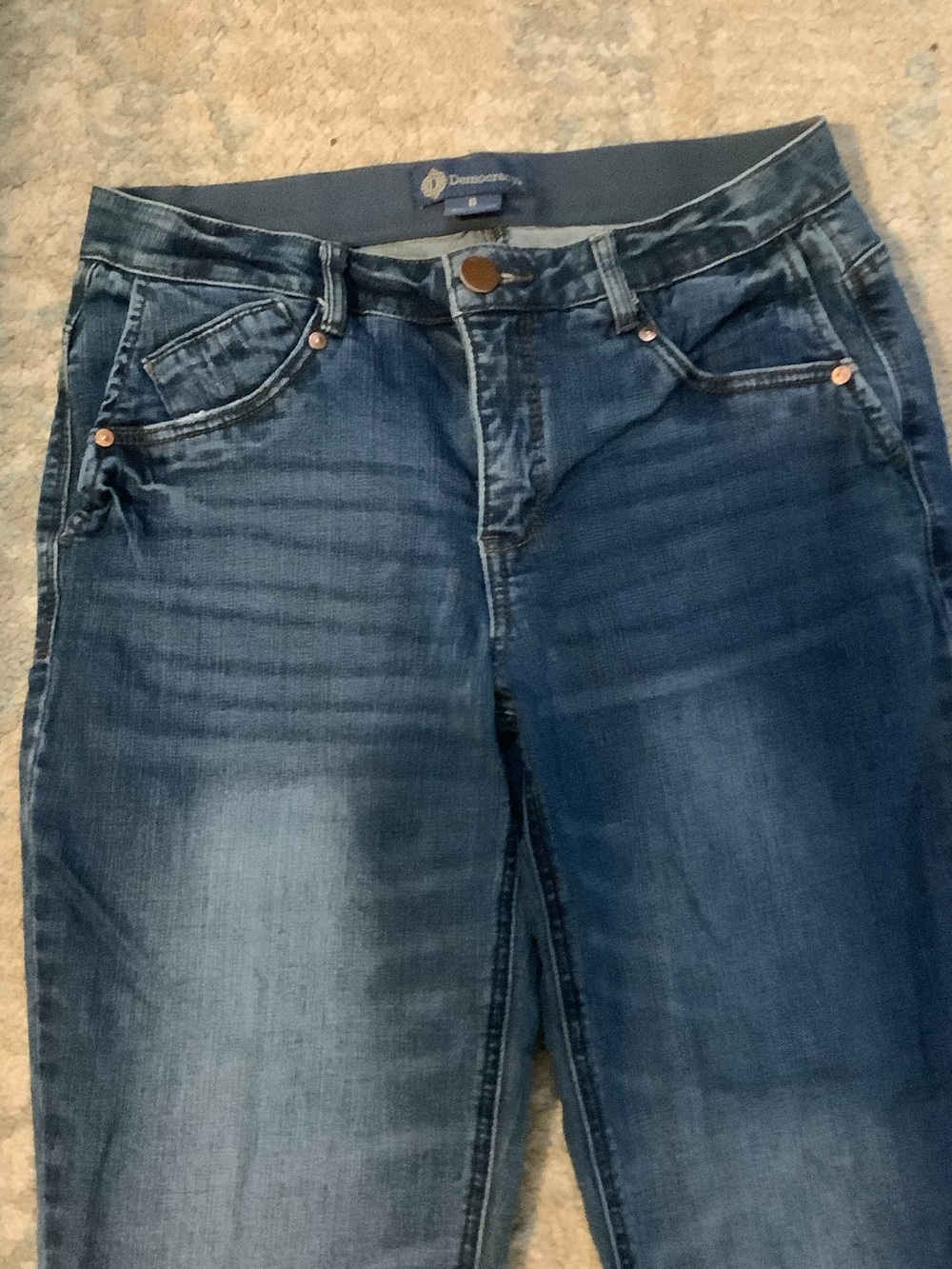 EUC DemocracyWomen's straight leg Jeans size 8